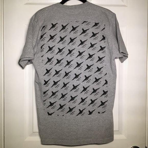 supreme planes tee
